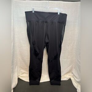 Size 22/24 Black Livi Leggings